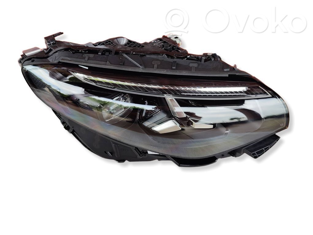 Mercedes-Benz CLA C174 C178 Lampa przednia 
