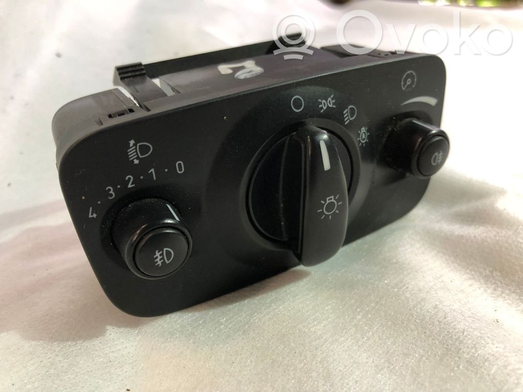 Ford Mondeo MK IV Light switch 