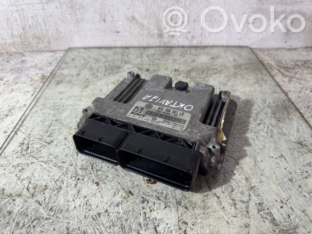 Skoda Octavia Mk2 (1Z) Engine control unit/module 