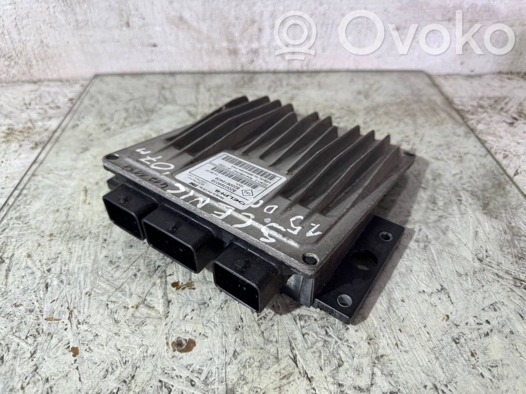 Renault Megane III Engine control unit/module 
