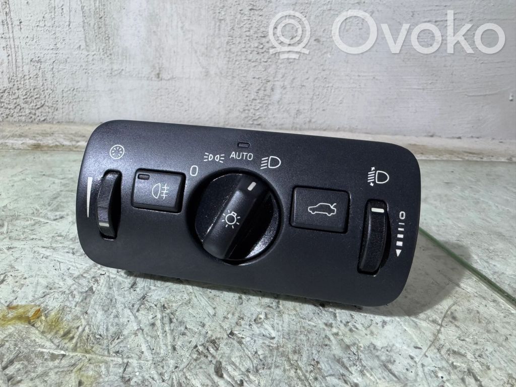 Volvo V40 Light switch 