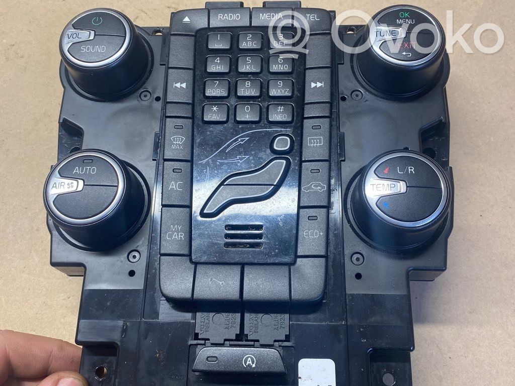 Volvo V40 Climate control unit 