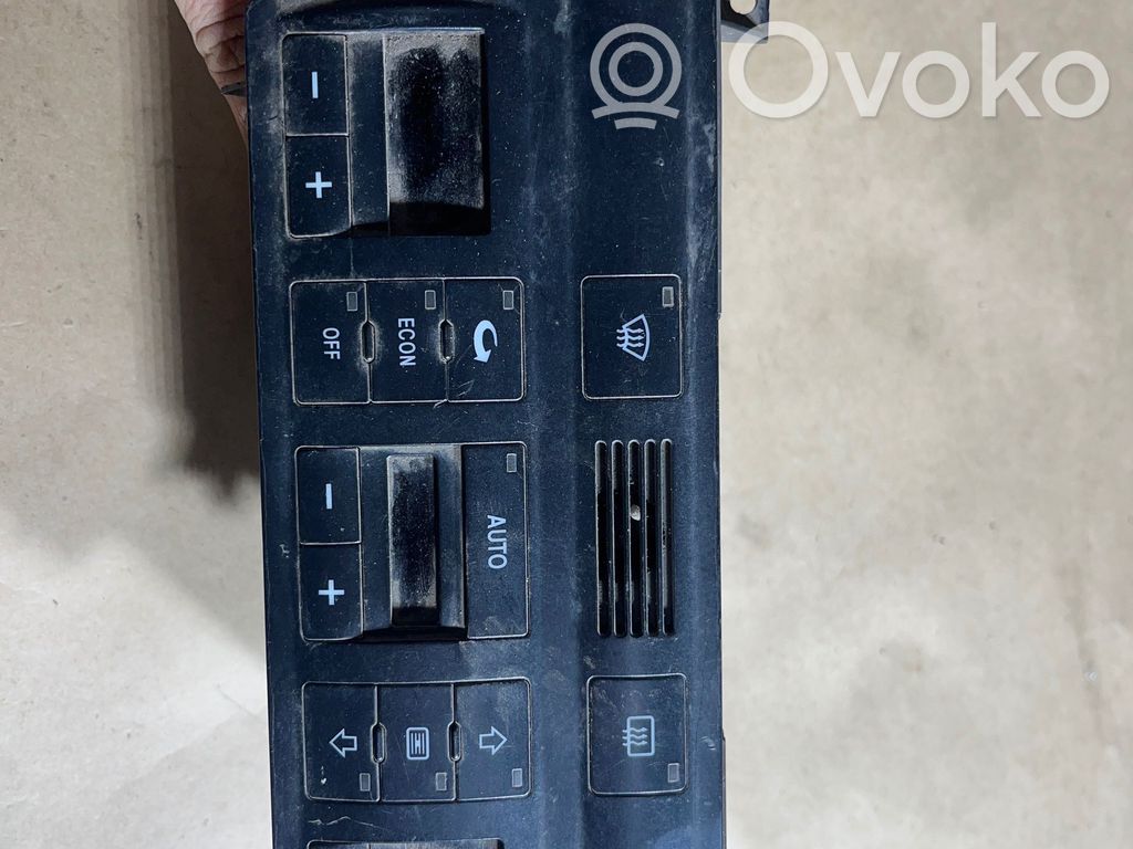 Audi A6 S6 C5 4B Climate control unit 