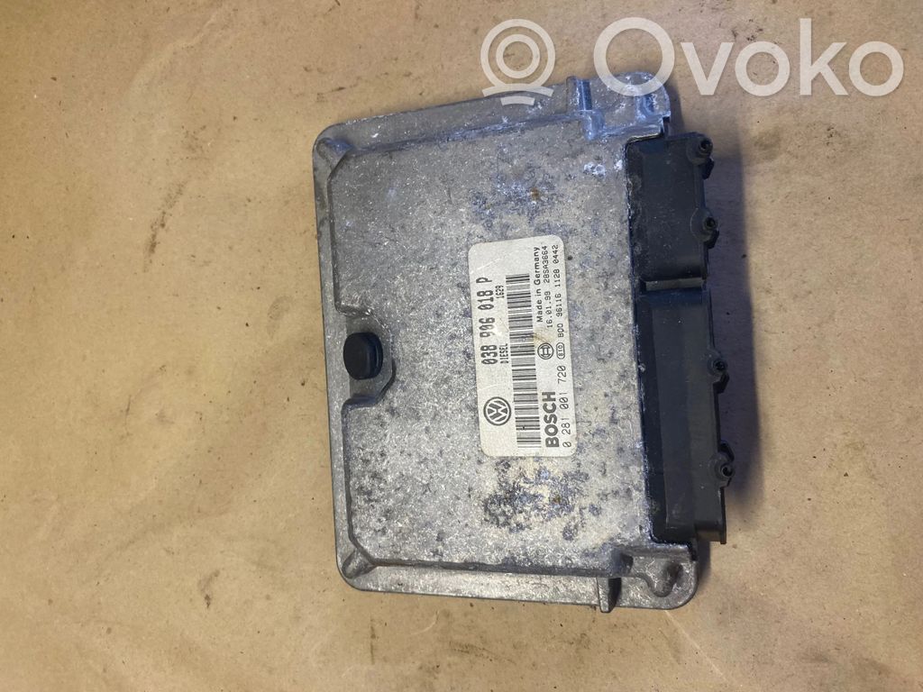 Volkswagen PASSAT B5.5 Engine control unit/module 