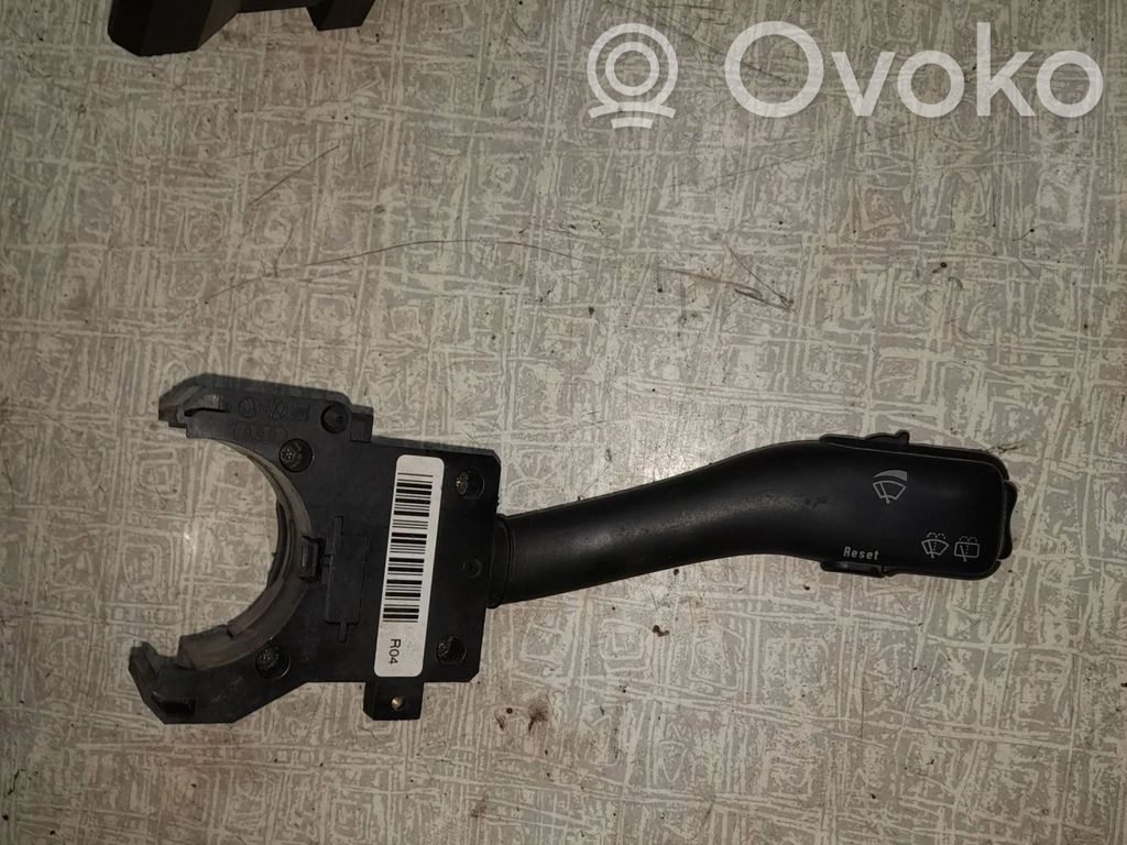 Volkswagen Golf IV Wiper control stalk 