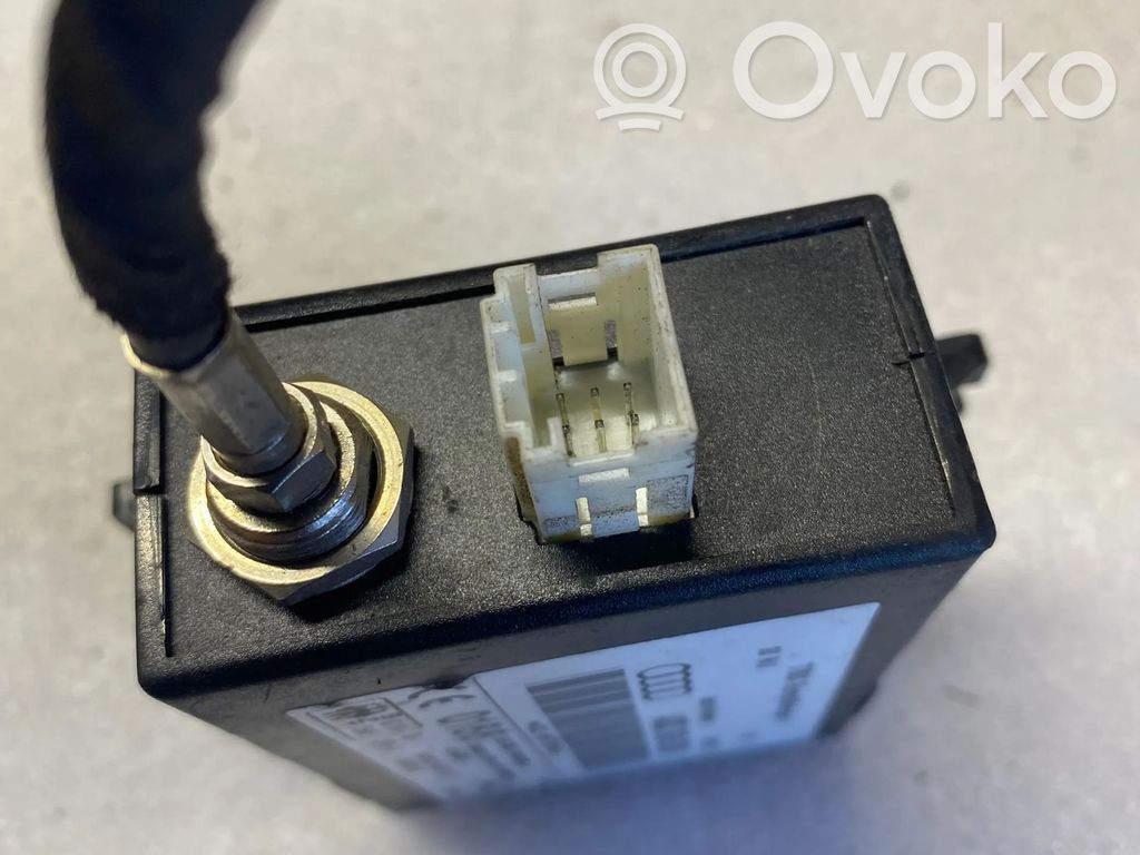 Audi A6 Allroad C5 Aerial antenna amplifier 