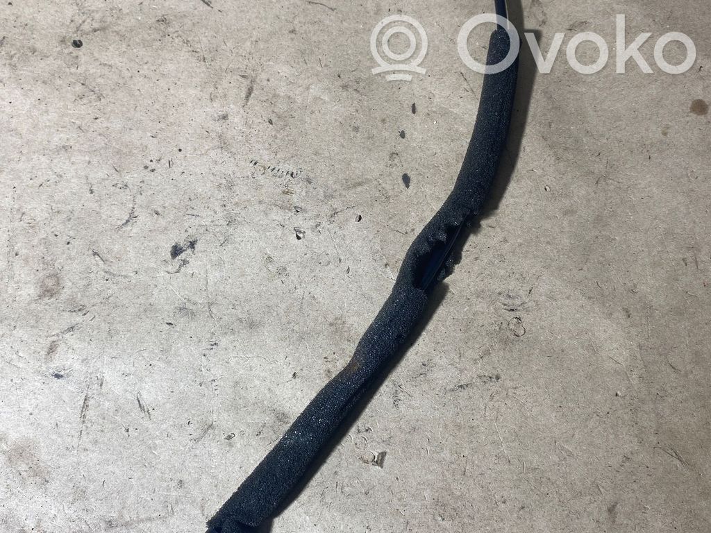 Volkswagen Transporter - Caravelle T5 Cable trampilla 