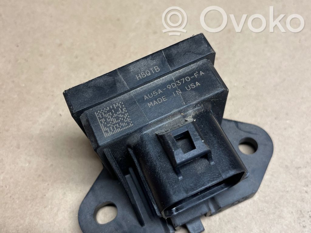 Ford Focus Fuel pump relay 