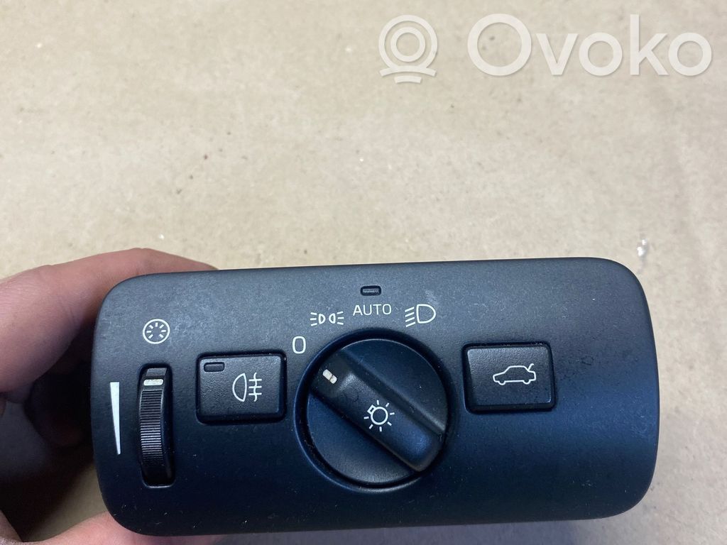 Volvo V40 Light switch 