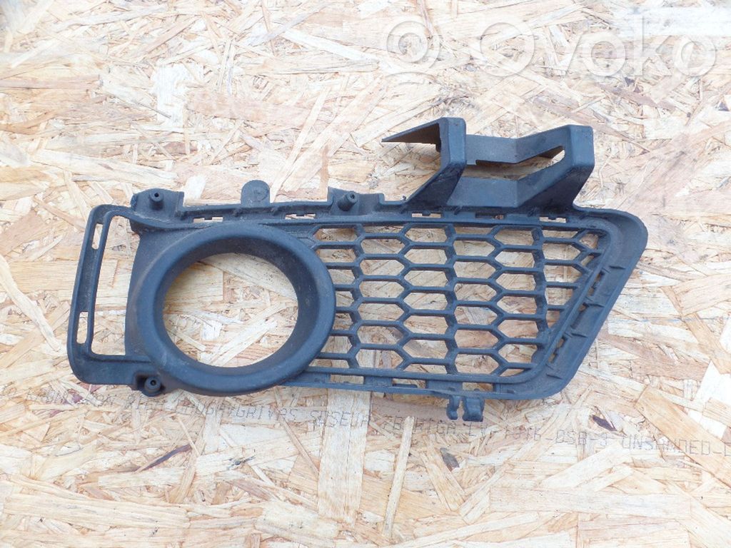 BMW 3 F30 F35 F31 Front fog light trim/grill 