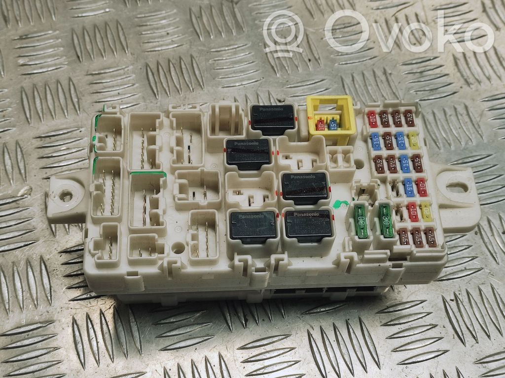 Mitsubishi Space Star Fuse module 