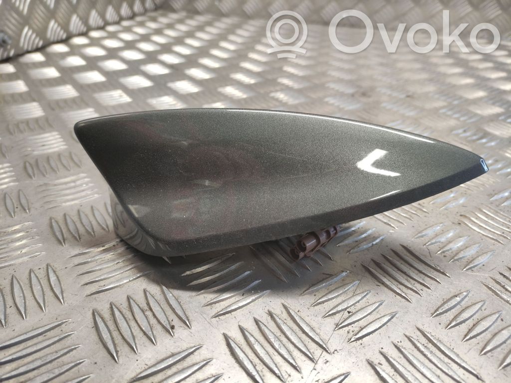 Opel Astra K GPS-pystyantenni 