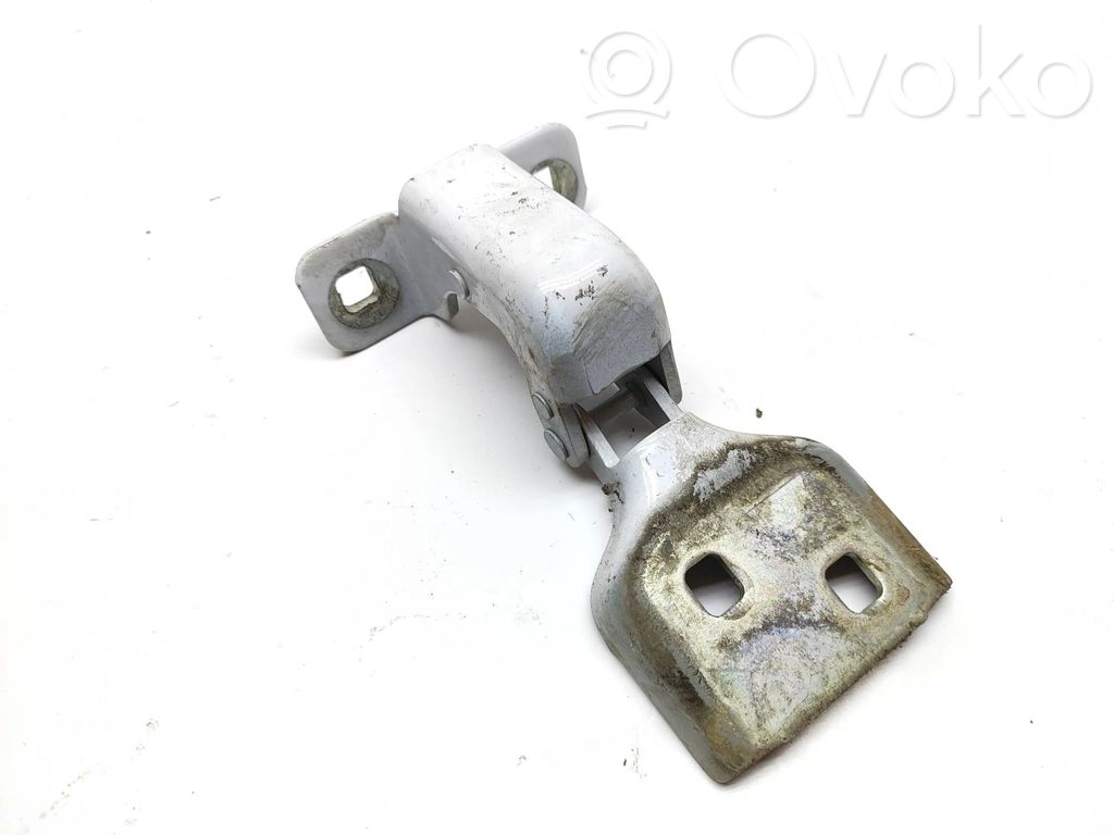 Nissan NV400 Front door lower hinge 