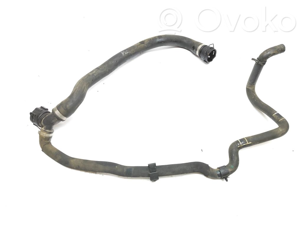 BMW 2 F46 Engine coolant pipe/hose 