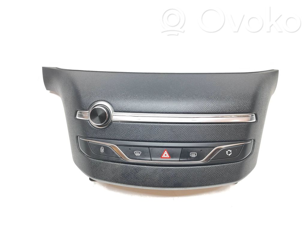 Peugeot 308 Climate control unit 