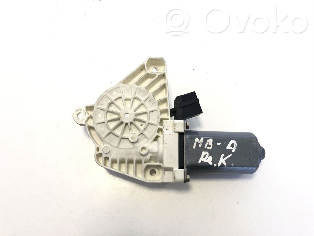 Mercedes-Benz A W169 Silnik regulatora szyby drzwi przednich 