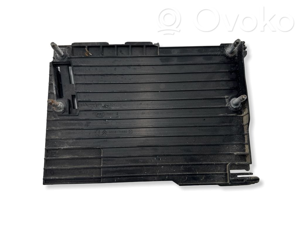 Citroen C4 II Picasso Other engine part 