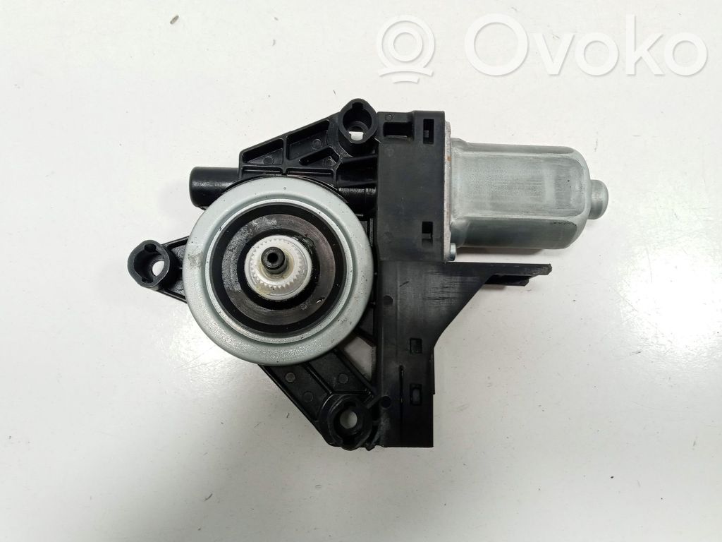 Silnik regulatora szyby drzwi przednich   150324966264102,WR12720