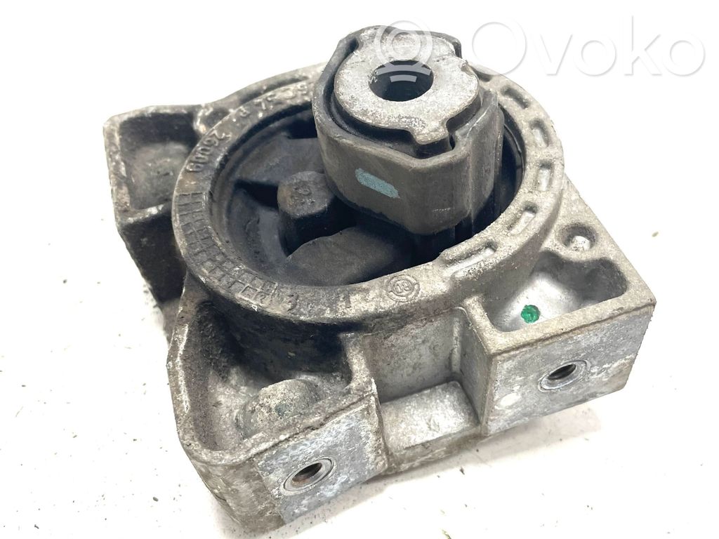 Mercedes-Benz B W245 Engine mount bracket 