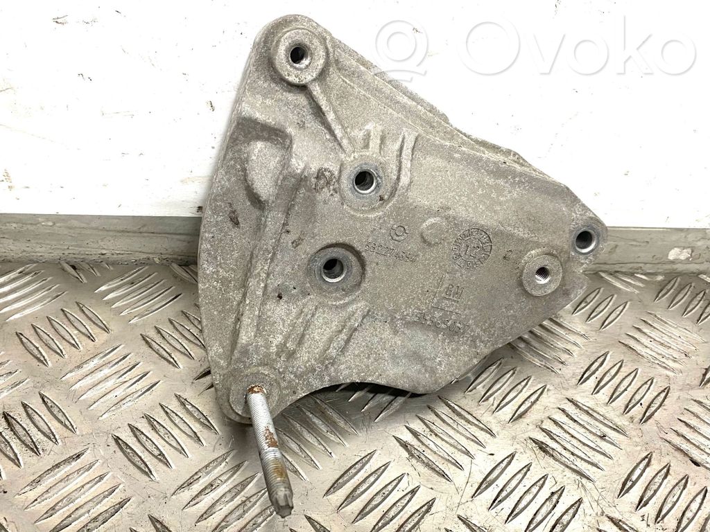 Chevrolet Volt I A/C compressor mount bracket 