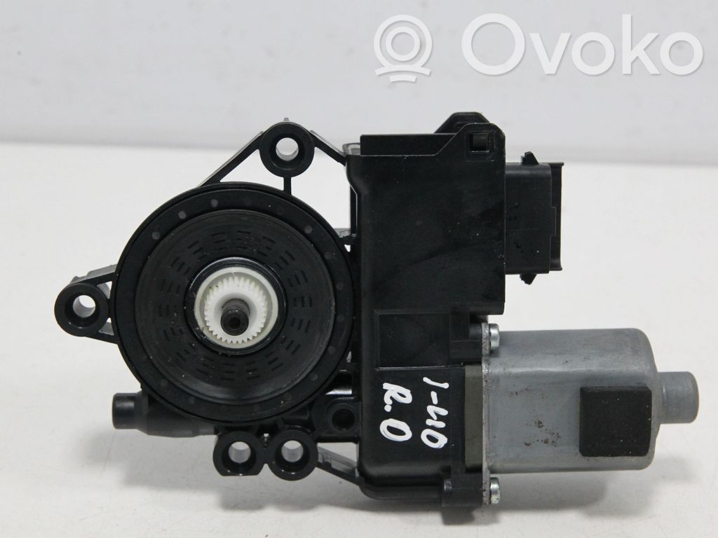Hyundai i40 Silnik regulatora szyby drzwi przednich 