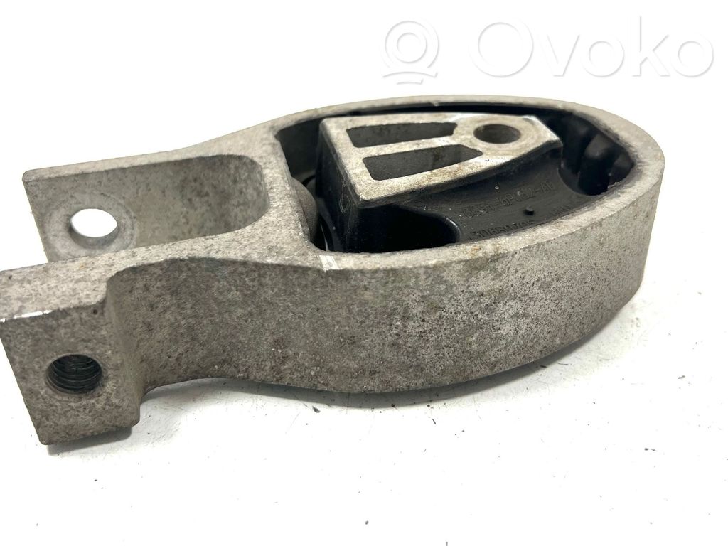 Volvo V60 Engine mount bracket 