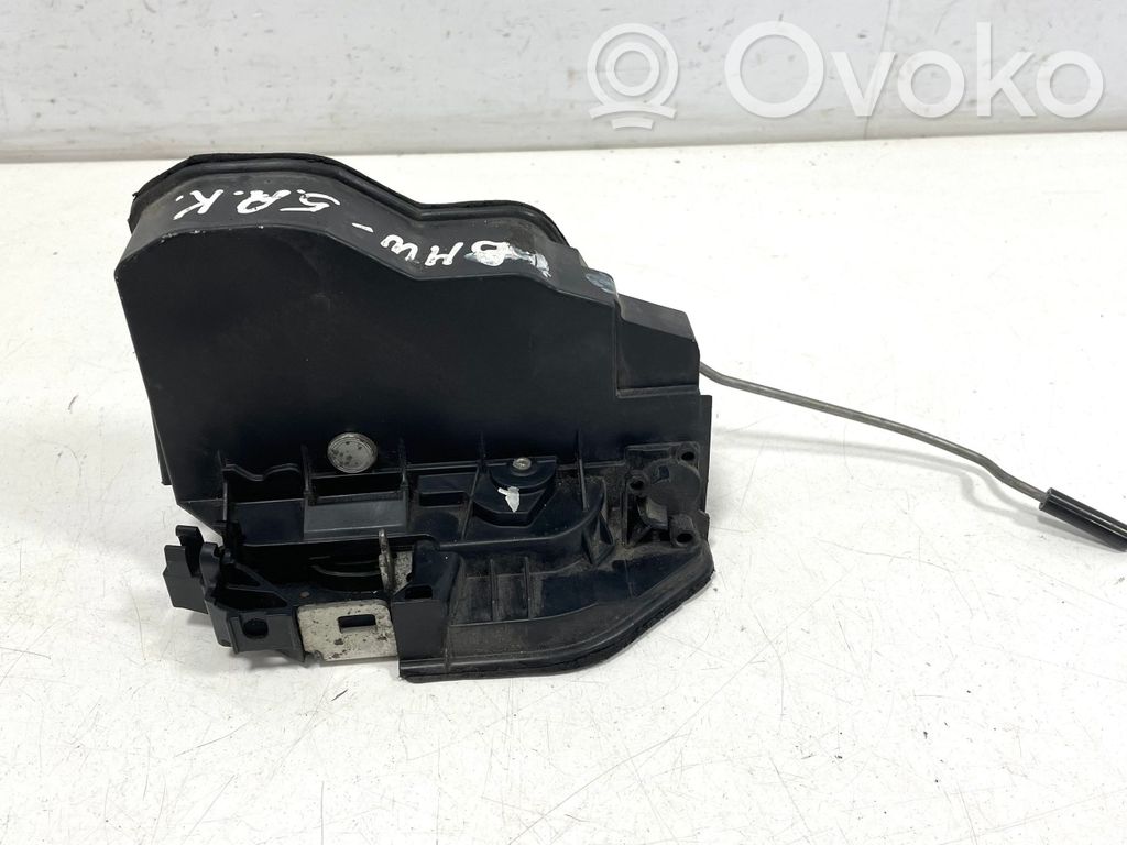 BMW 5 E60 E61 Priekinė durų spyna 