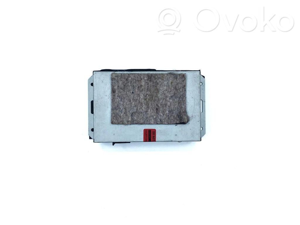BMW 5 E60 E61 iPod connector socket 