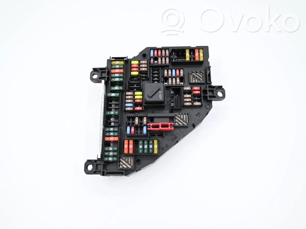 BMW 5 F10 F11 Saugiklių blokas 