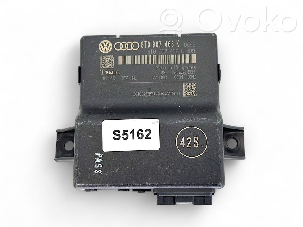 Audi A5 8T 8F Gateway control module 