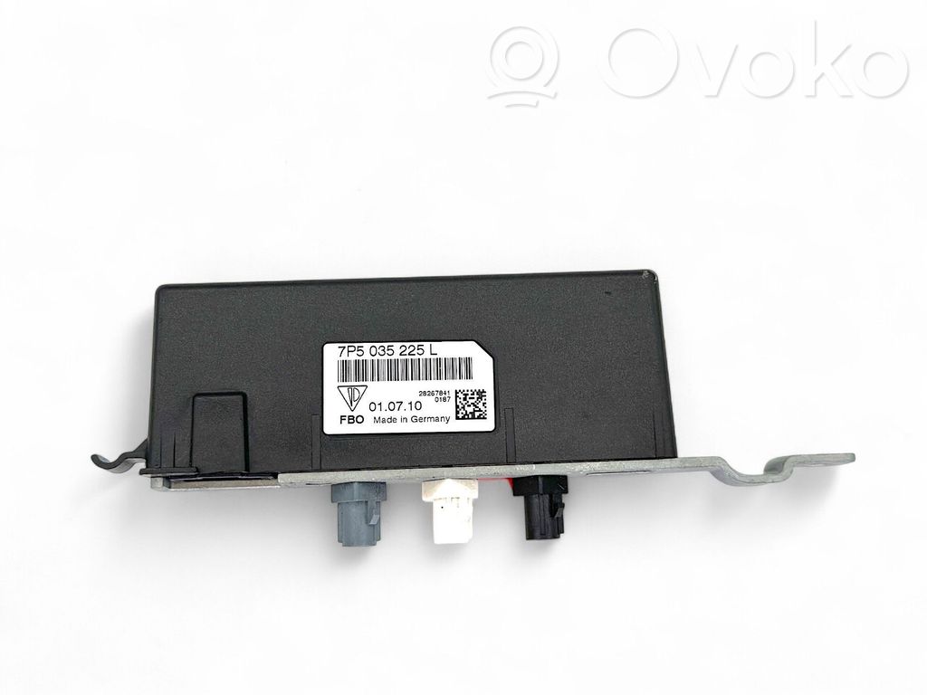 Porsche Cayenne (92A) Aerial antenna amplifier 