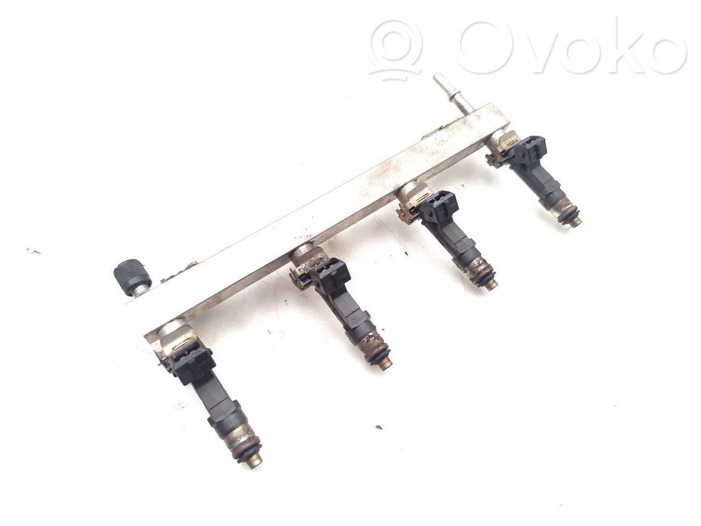 Opel Corsa D Juego de inyectores de combustible 
