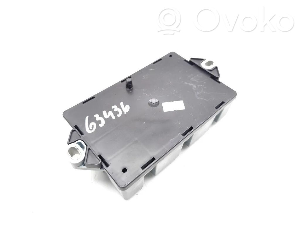Jaguar XE Fuse module 