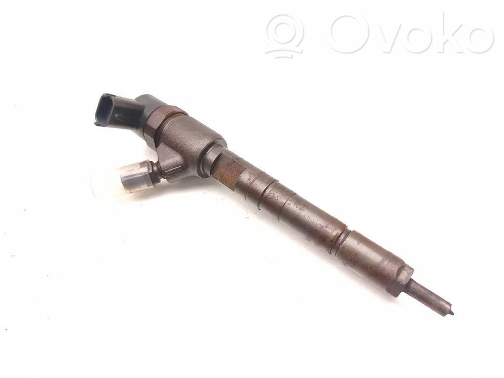 Opel Corsa D Fuel injector 