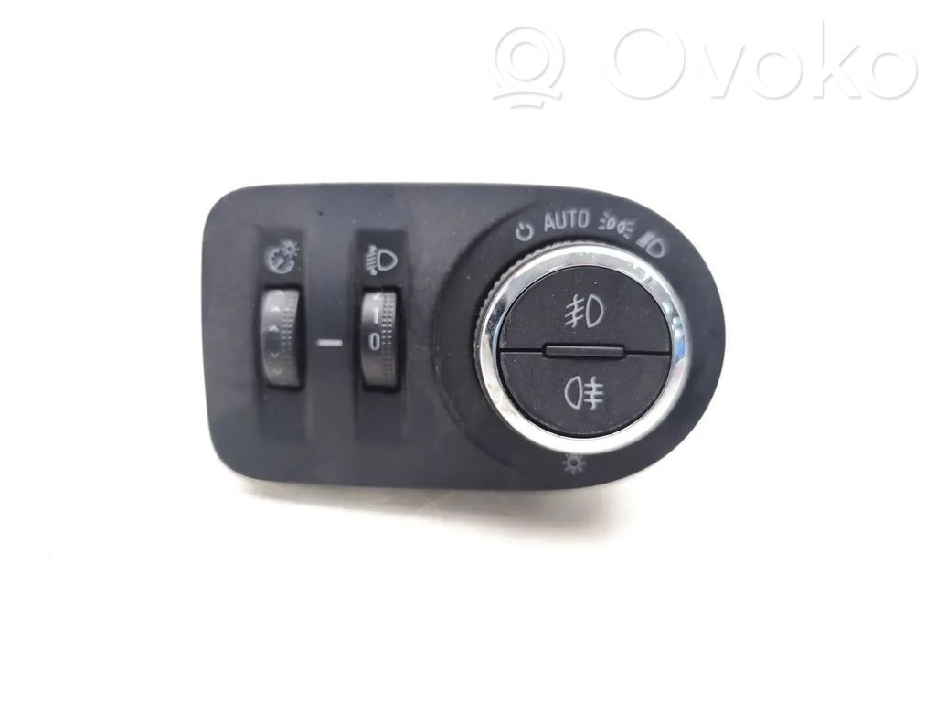Opel Zafira C Interrupteur d’éclairage 
