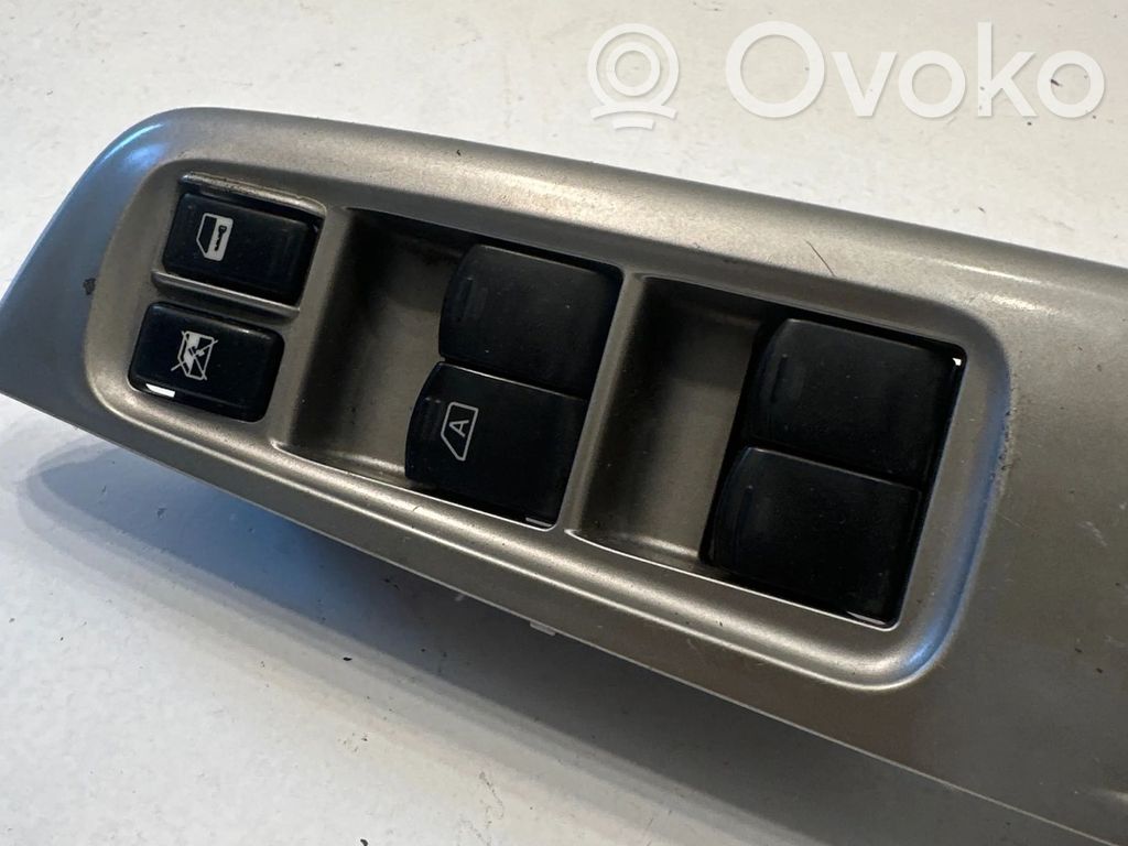 Subaru Forester SH Electric window control switch 