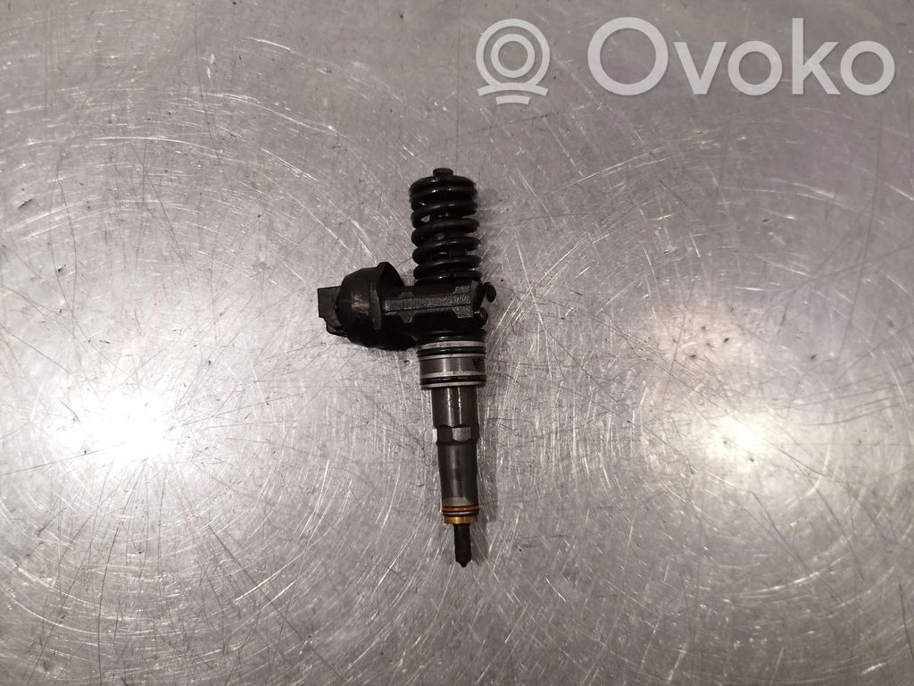 Skoda Superb B6 (3T) Inyector de combustible 