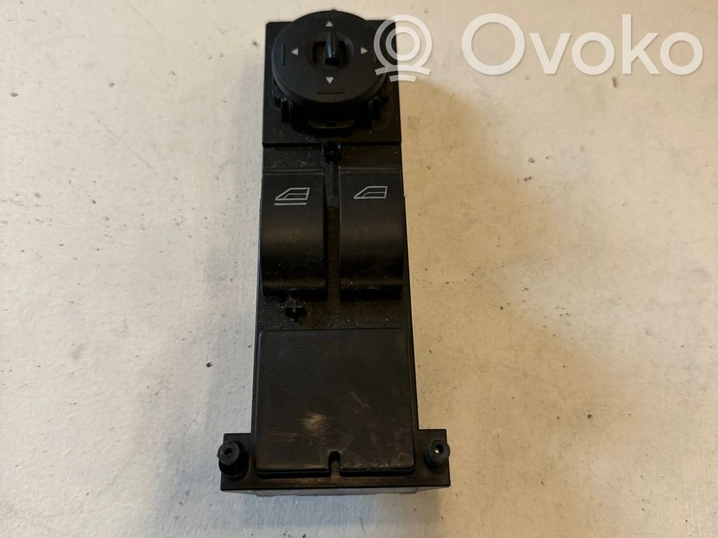 Ford Focus Electric window control switch 