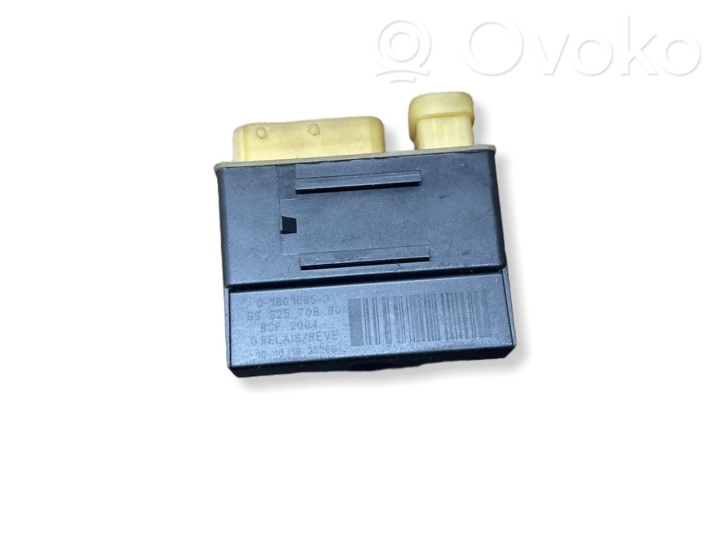 Peugeot 3008 I Glow plug pre-heat relay 