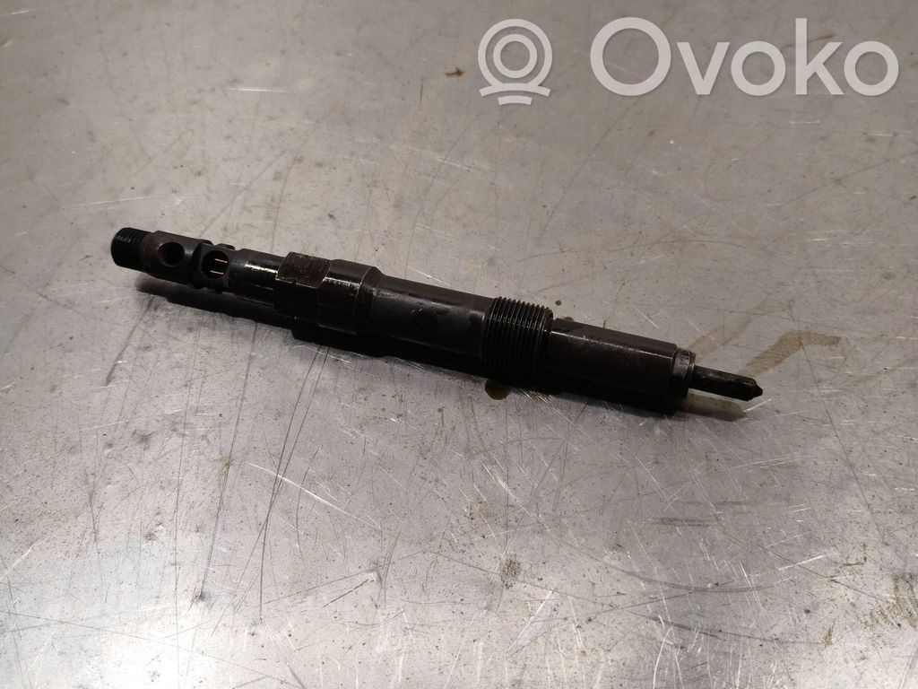 Ford Mondeo Mk III Fuel injector 