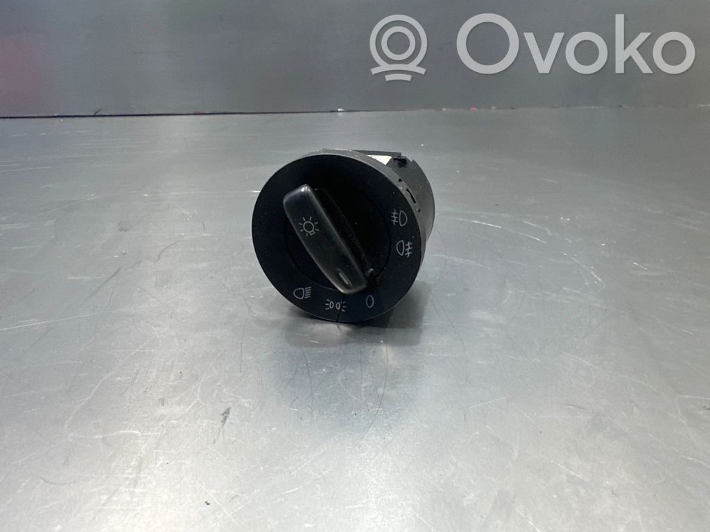 Volkswagen Tiguan Interruptor de luz 