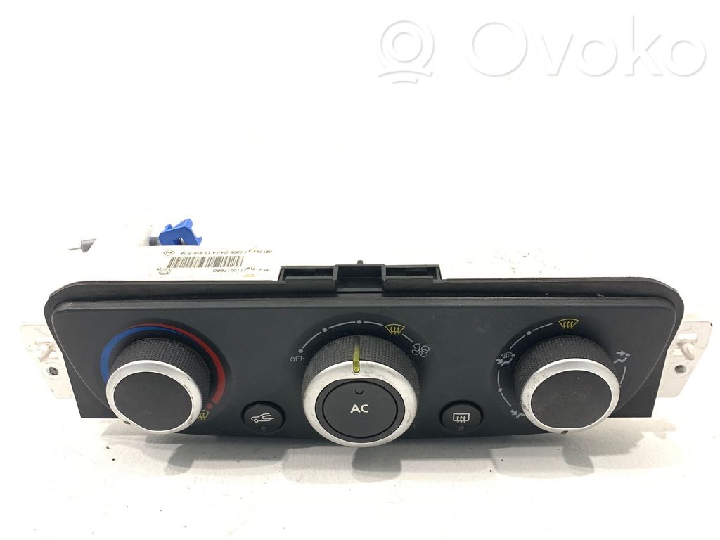 Renault Megane III Climate control unit 