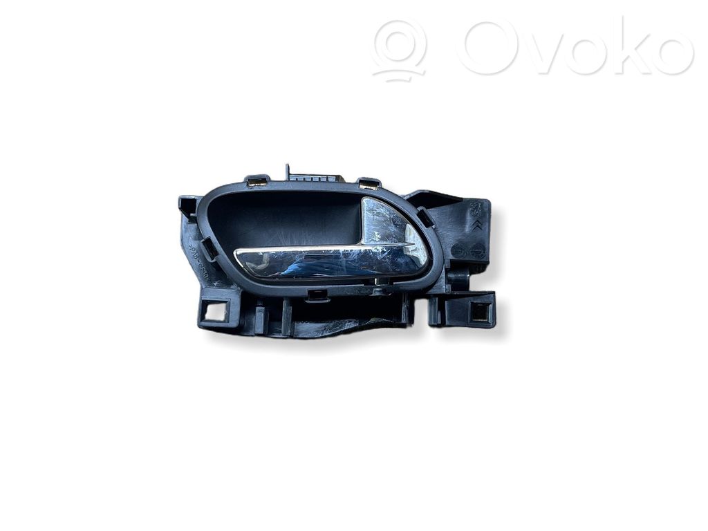 Peugeot 5008 Front door interior handle 