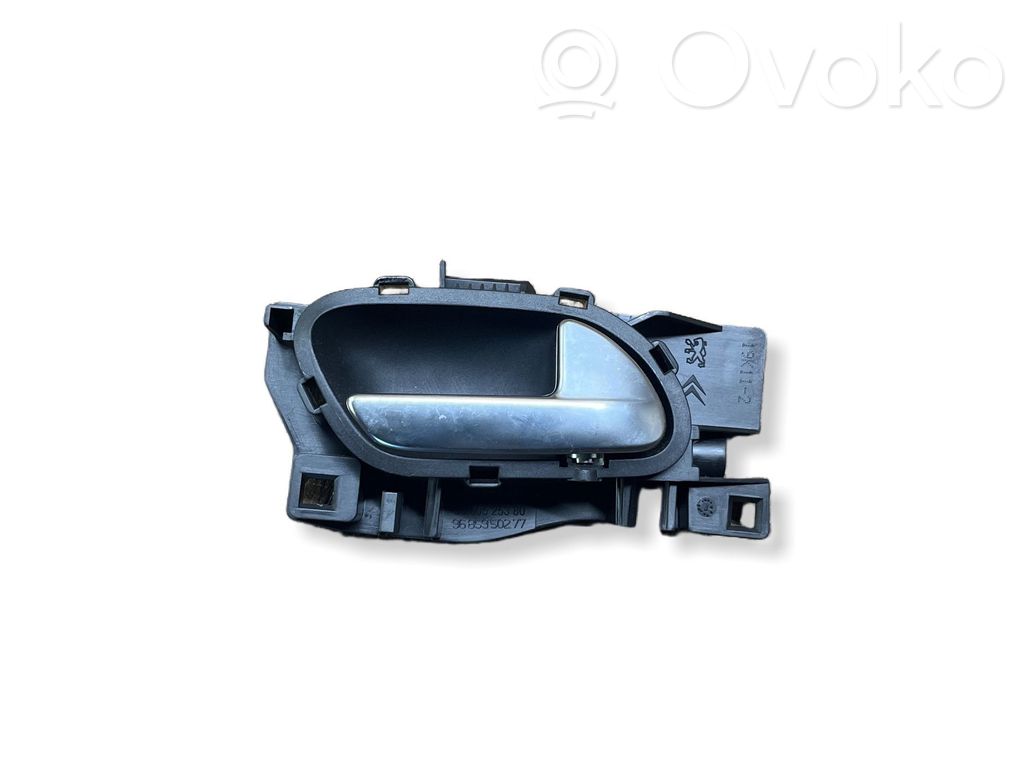 Mitsubishi Outlander Front door interior handle 