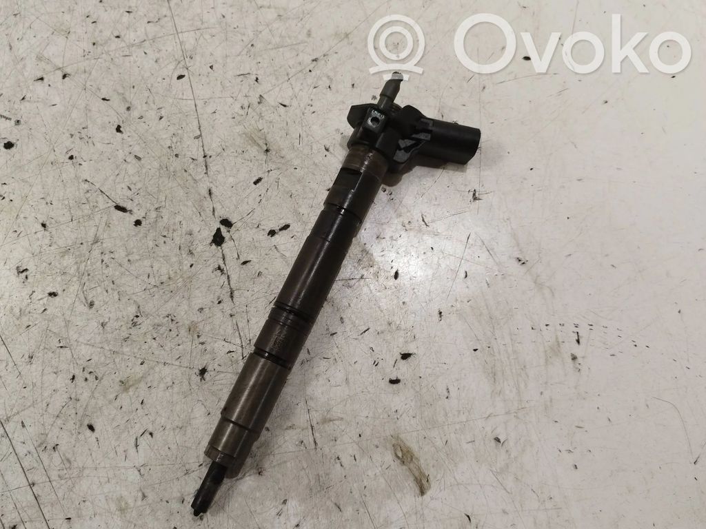 Volkswagen PASSAT B6 Fuel injector 