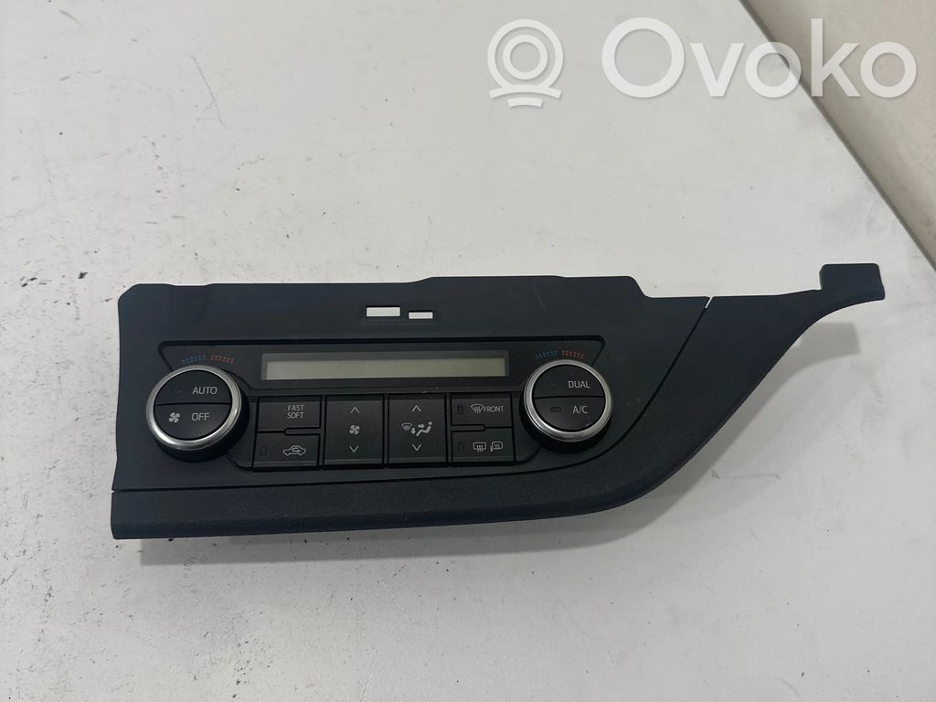 Toyota Auris E180 Climate control unit 