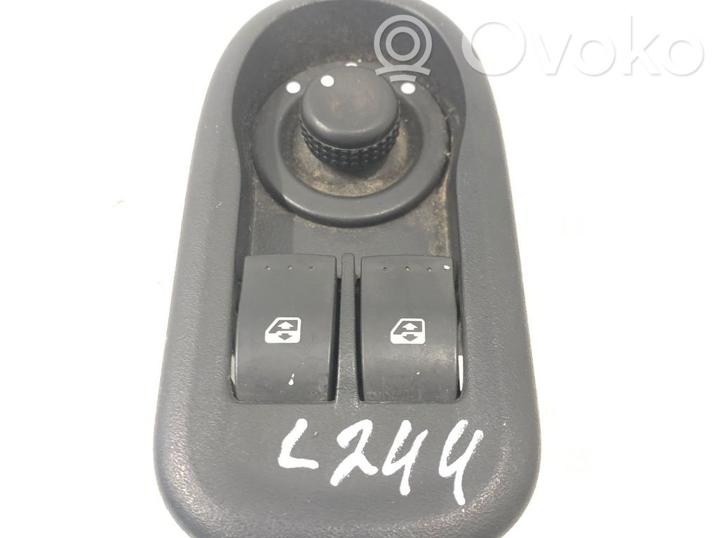 Renault Kangoo II Electric window control switch 