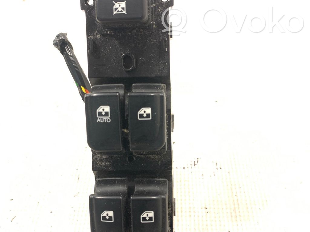 Electric window control switch   2020085158