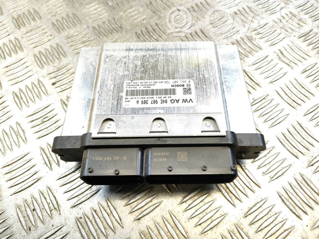 Volkswagen Golf VII Engine control unit/module 