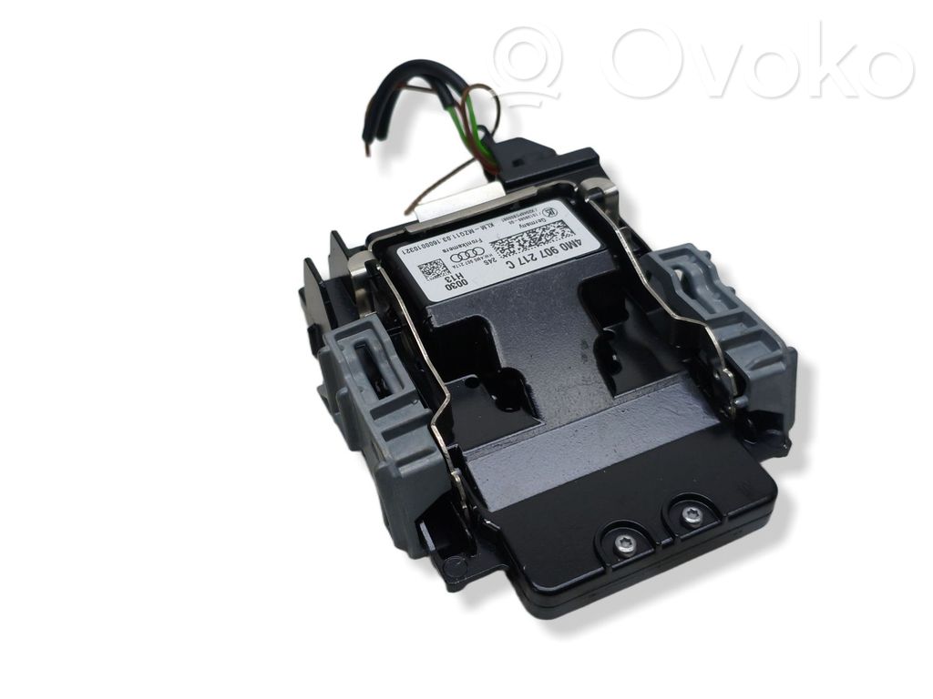 Audi Q7 4M Windshield/windscreen camera 